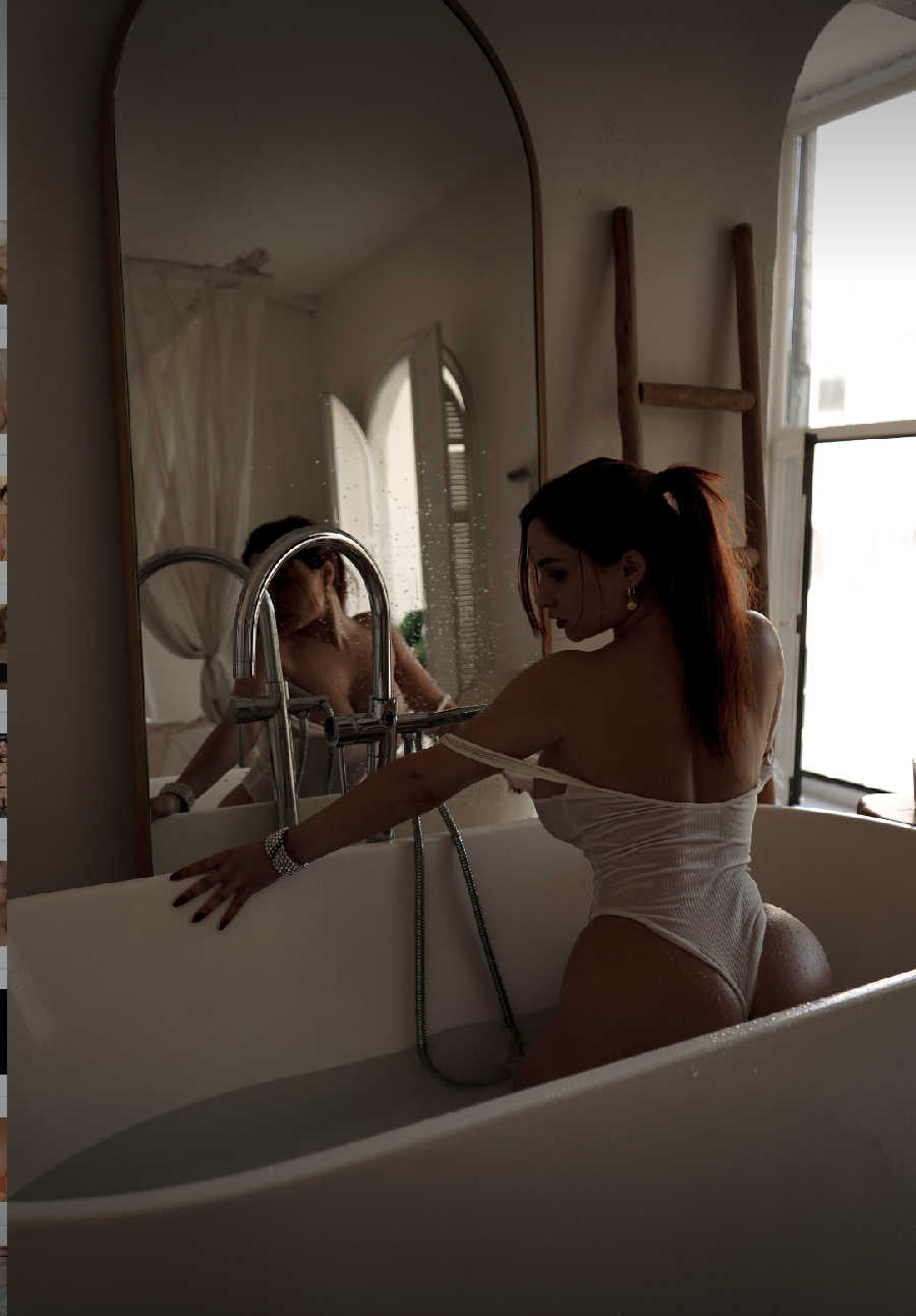 A playful frame from Miranda Faith nude — online in Bandar-Seri Begawan